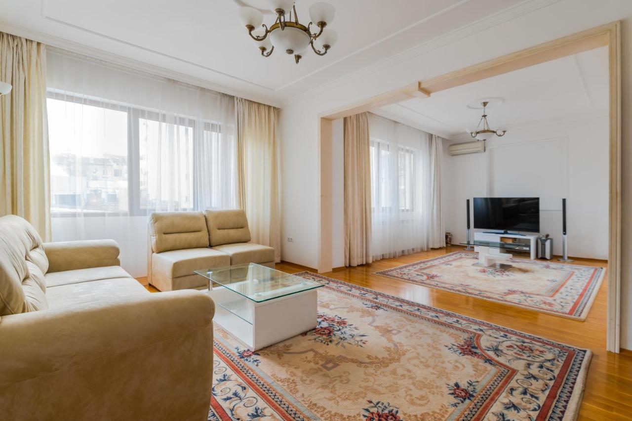 Central 2-Bd Bright Apartment In Sofia By Flat Mаnager 外观 照片