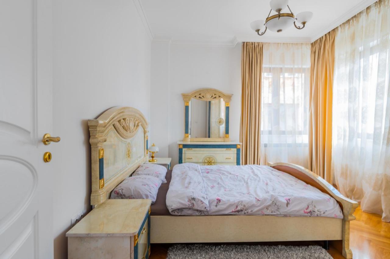 Central 2-Bd Bright Apartment In Sofia By Flat Mаnager 外观 照片