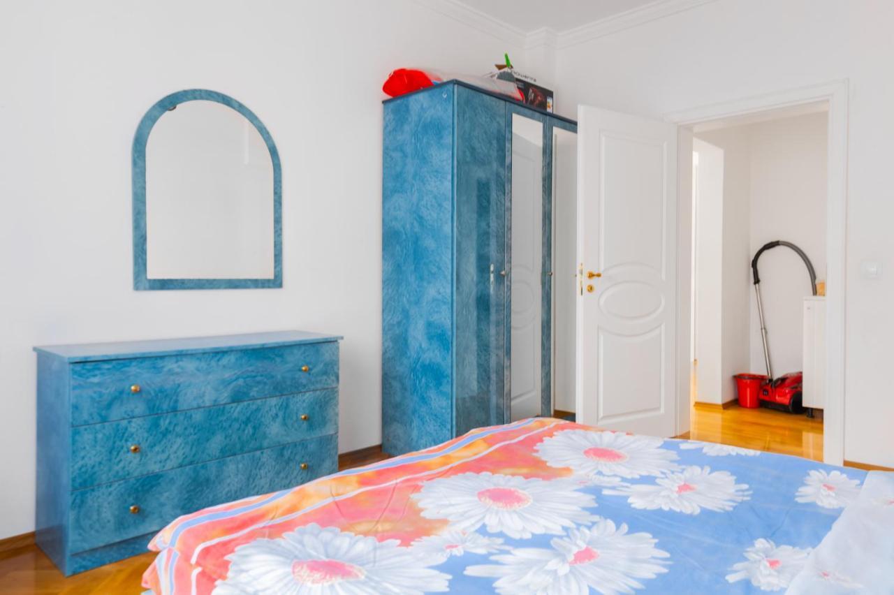 Central 2-Bd Bright Apartment In Sofia By Flat Mаnager 外观 照片